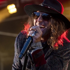 Dirty Honey (Juin 2022)